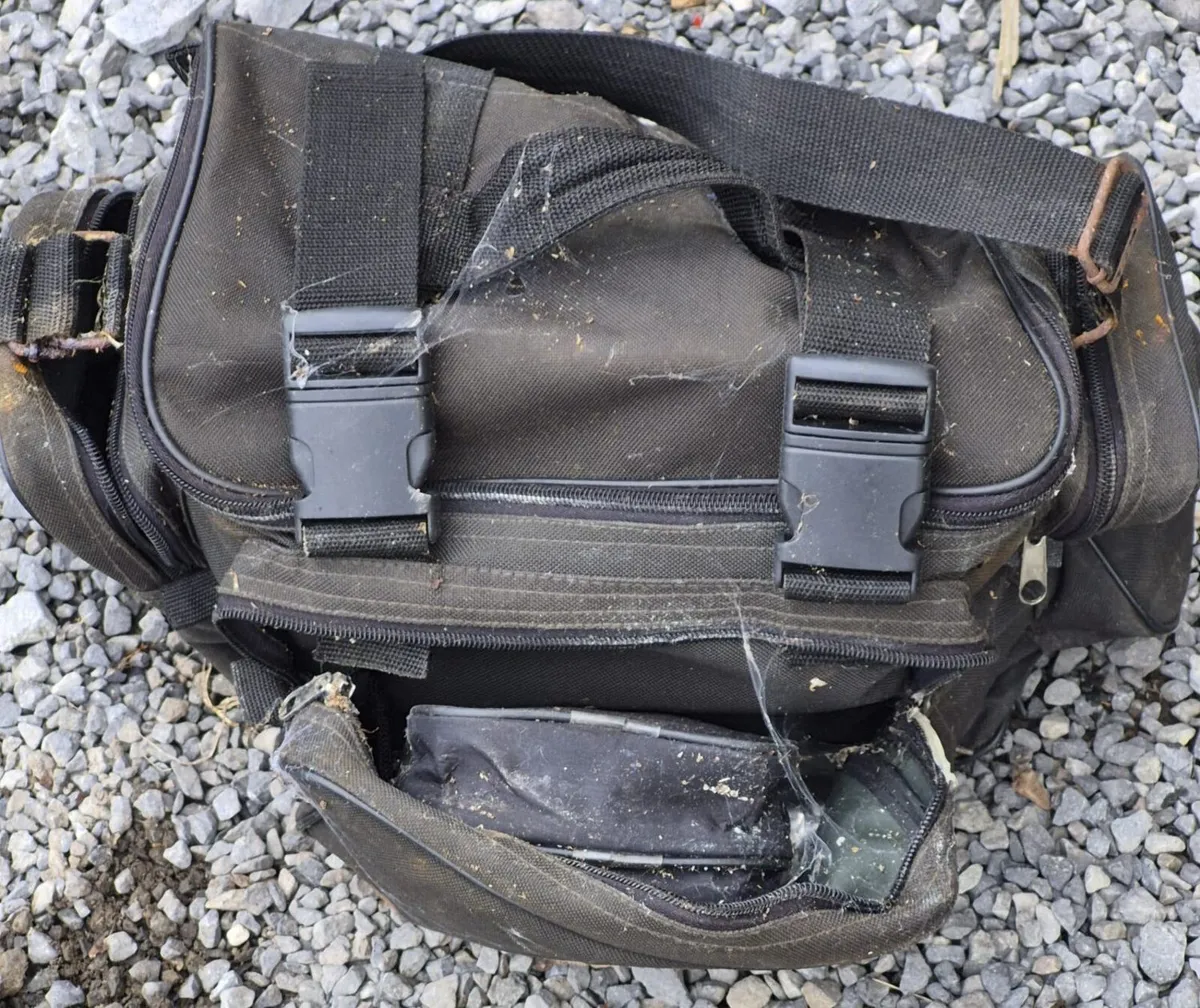 Durable Multi-Pocket Fishing Bag / Tackle Bag