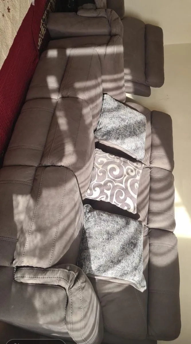 Sofa - Image 2