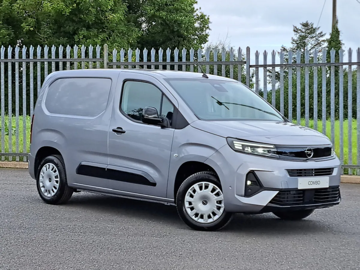 Opel Combo SPORTIVE 1.5TD 100BHP L1H1 **TOP SPEC*5 - Image 3