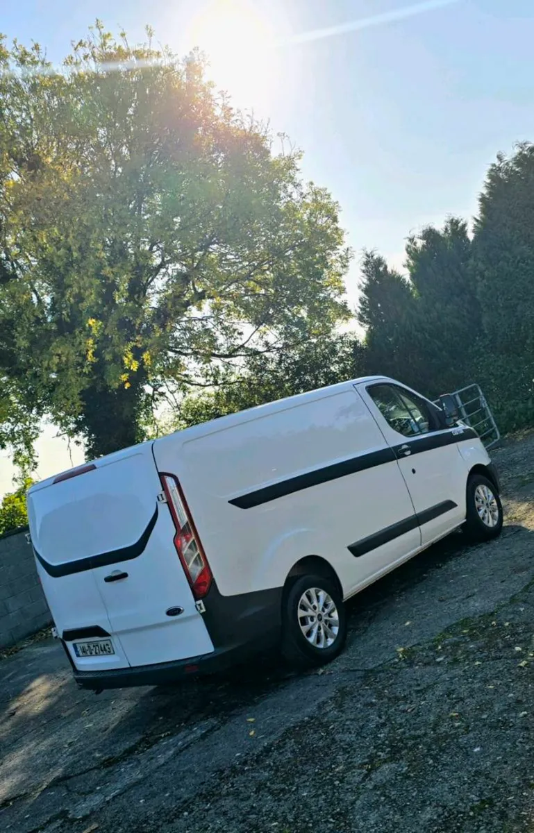 Ford Transit custom - Image 3