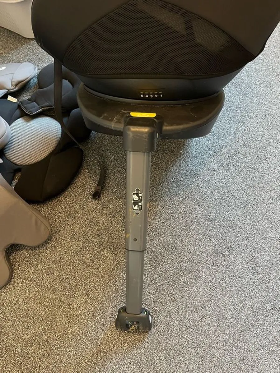 Joie 360 car seat - Image 3