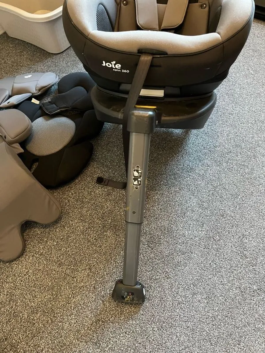Joie 360 car seat - Image 4