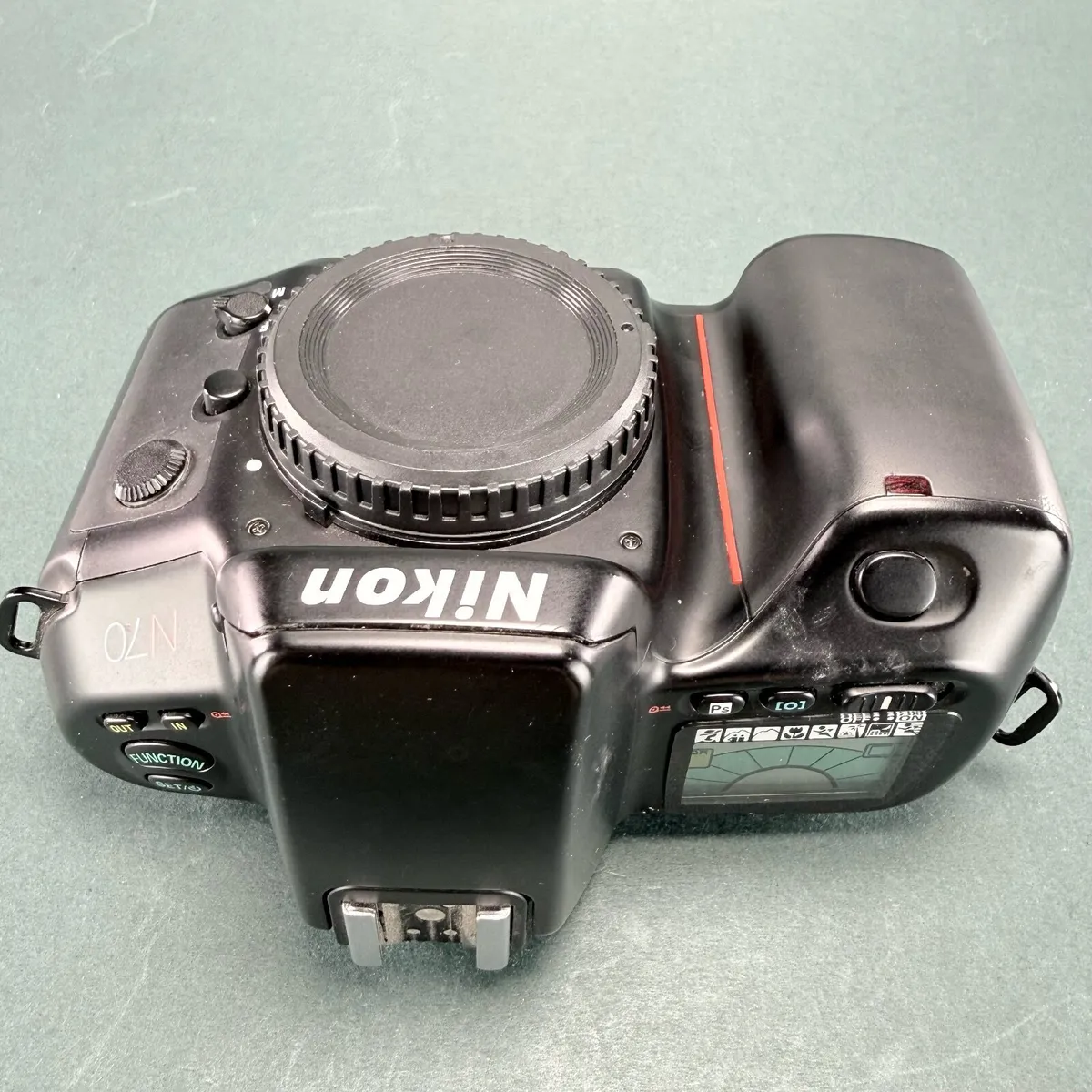 Nikon N70 35mm Film SLR Camera with 75-300 nikkor - Image 4