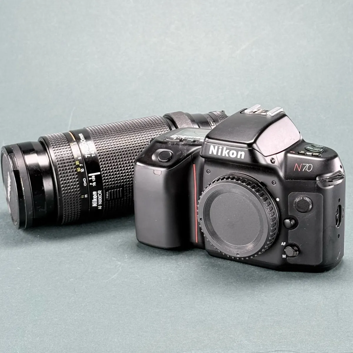 Nikon N70 35mm Film SLR Camera with 75-300 nikkor - Image 2