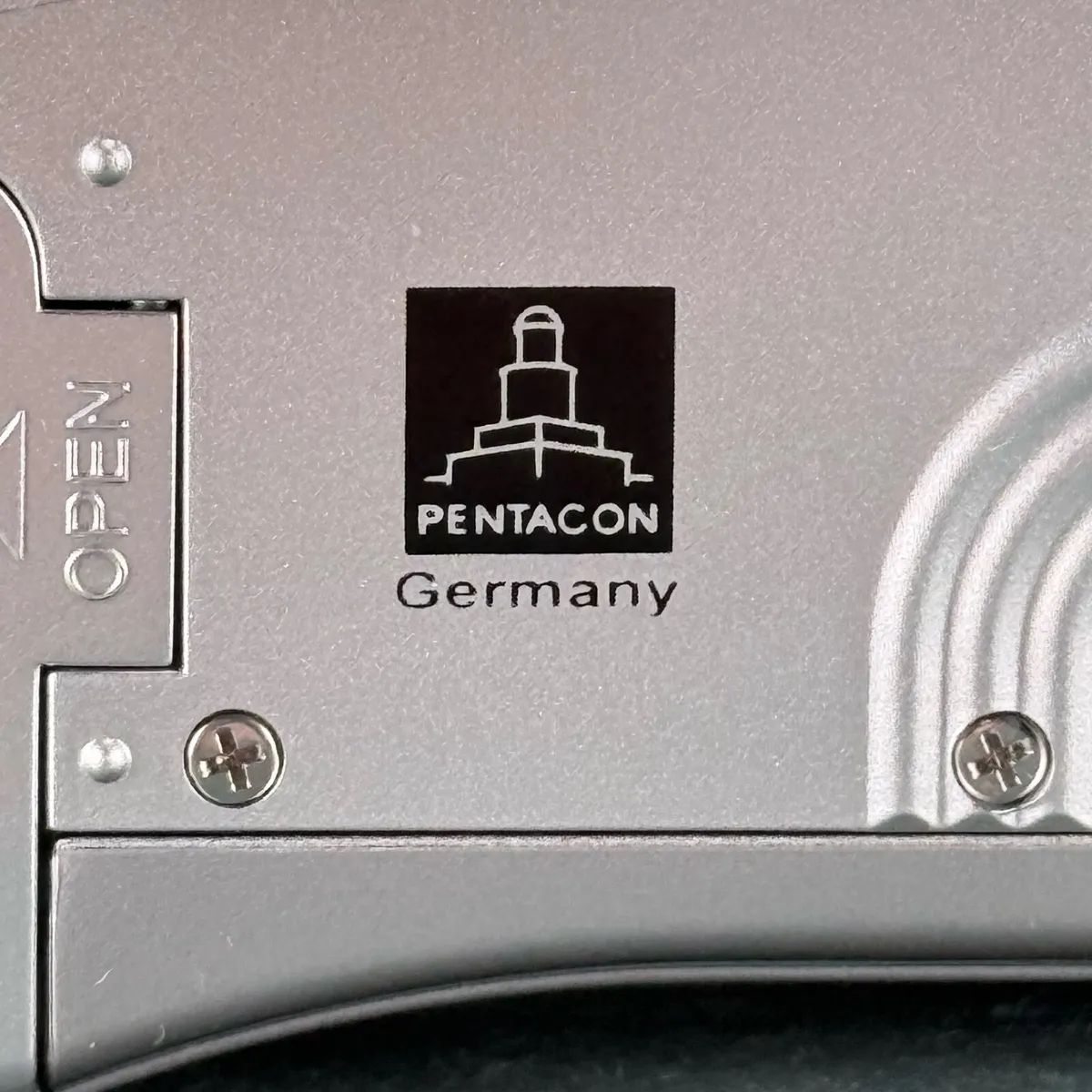 Praktica point and shoot 35mm film camera - Image 4