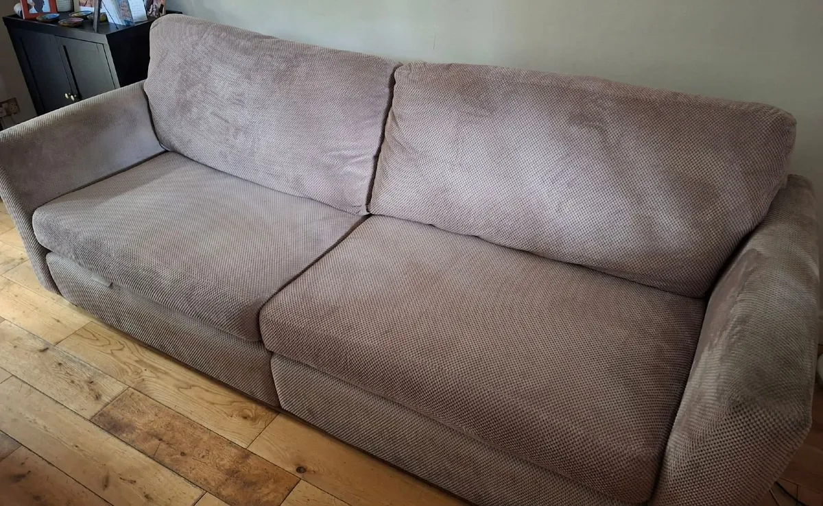 Large 4-Seater Sofa — €100 - Image 1