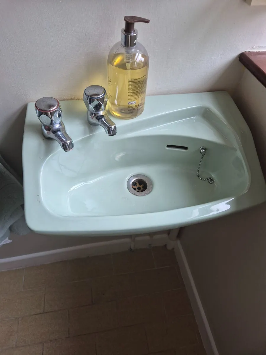 Bathroom set - Image 4