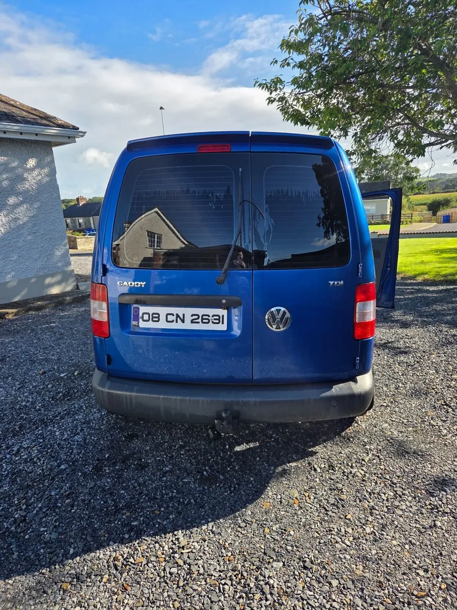 Volkswagen Caddy 2008 - Image 2
