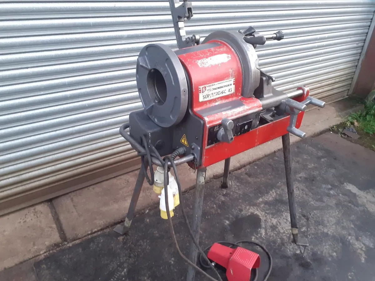 ROTHENBERGER 4 INCH THREADING MACHINE - Image 1