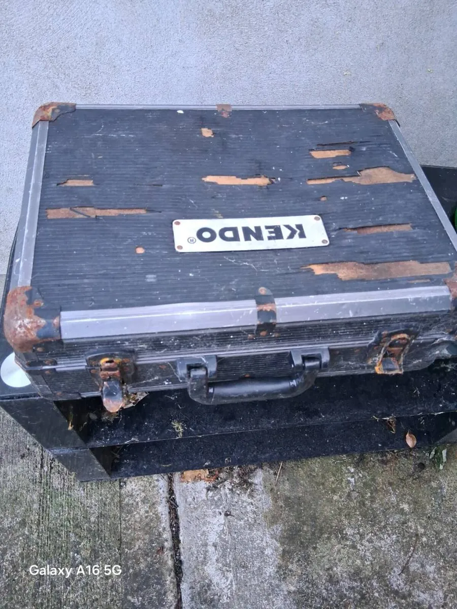 Tool box - Image 1