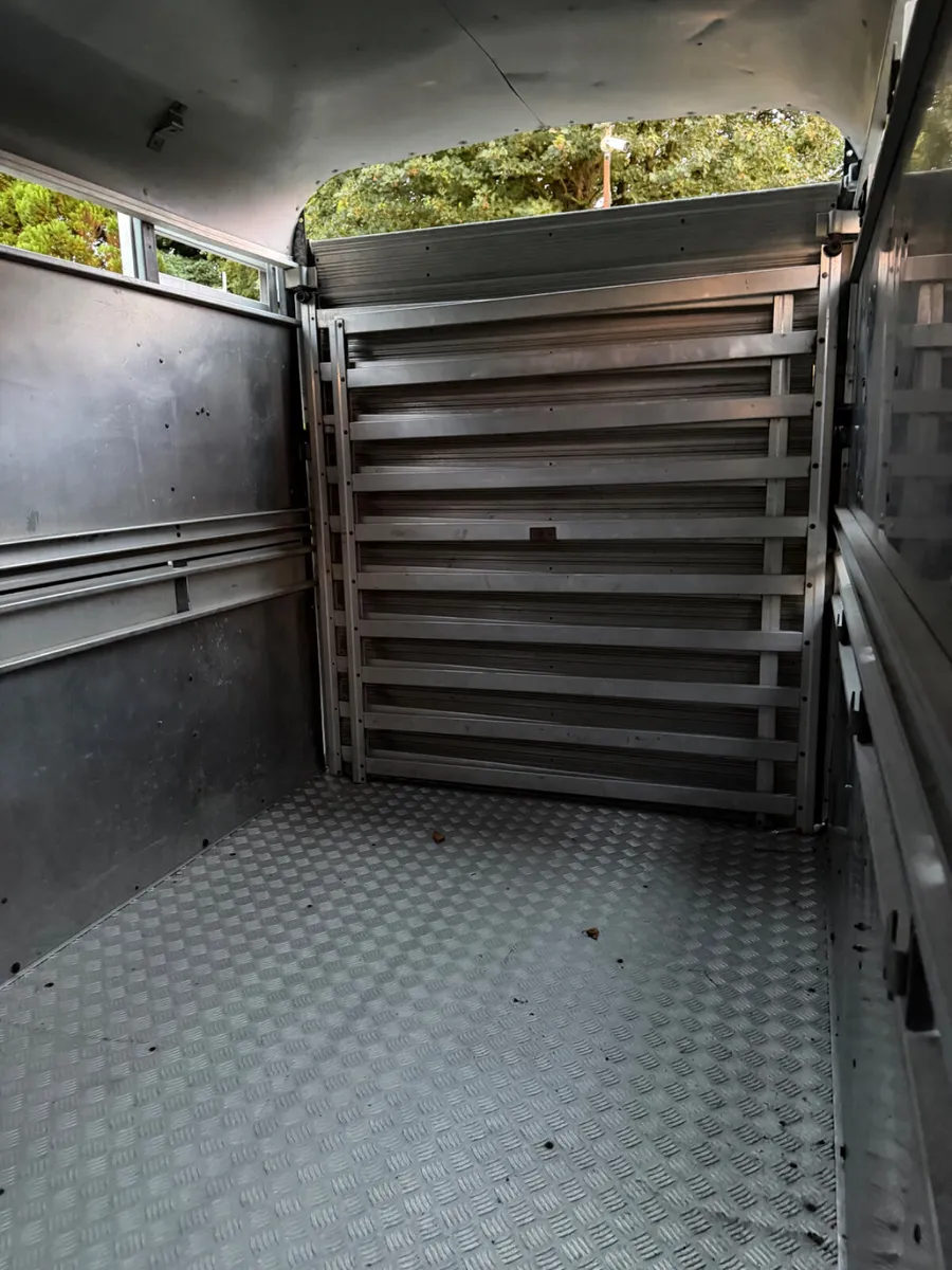Ifor Williams livestock trailer - Image 1
