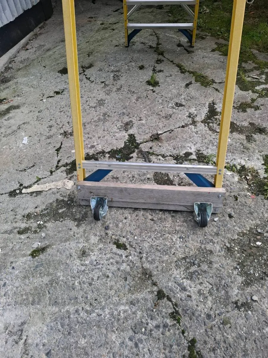 Weiner Step ladder - Image 4