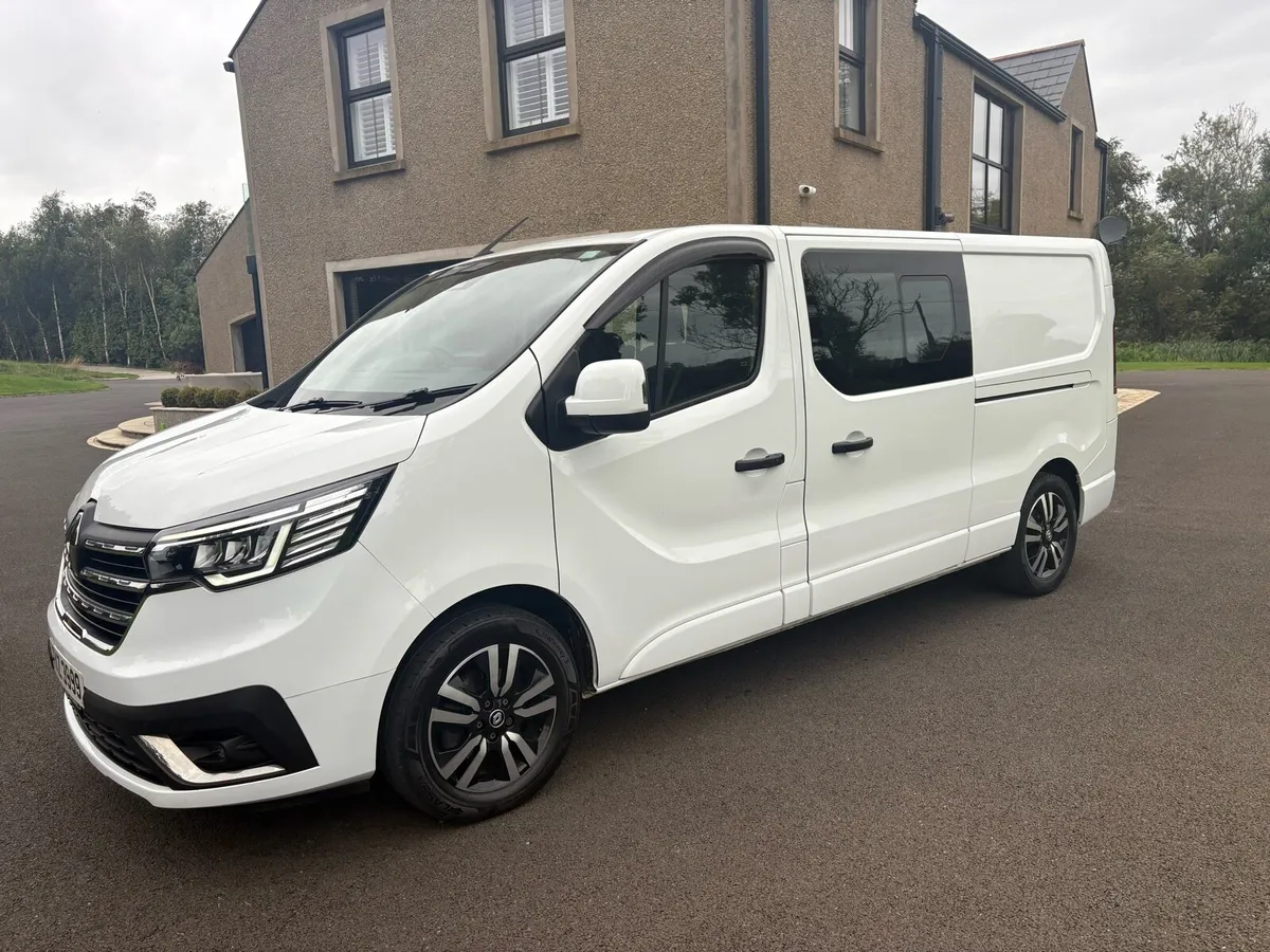 Renault trafic crew cab - Image 1