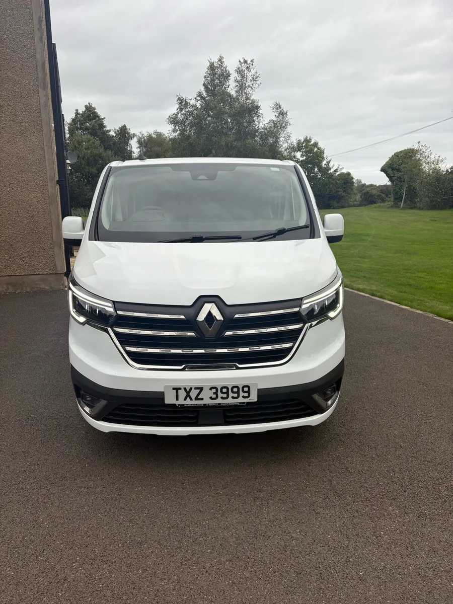 Renault trafic crew cab - Image 2