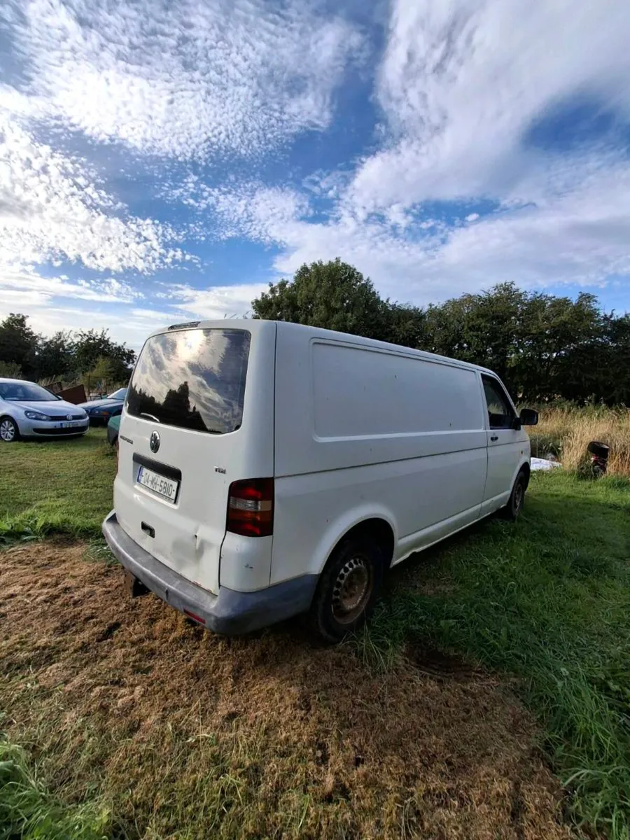 Volkswagen Transporter - Image 3