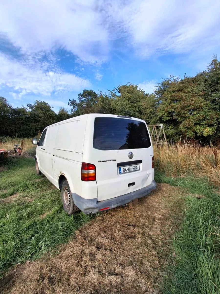 Volkswagen Transporter - Image 4