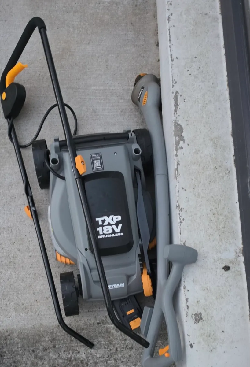 Lawnmower