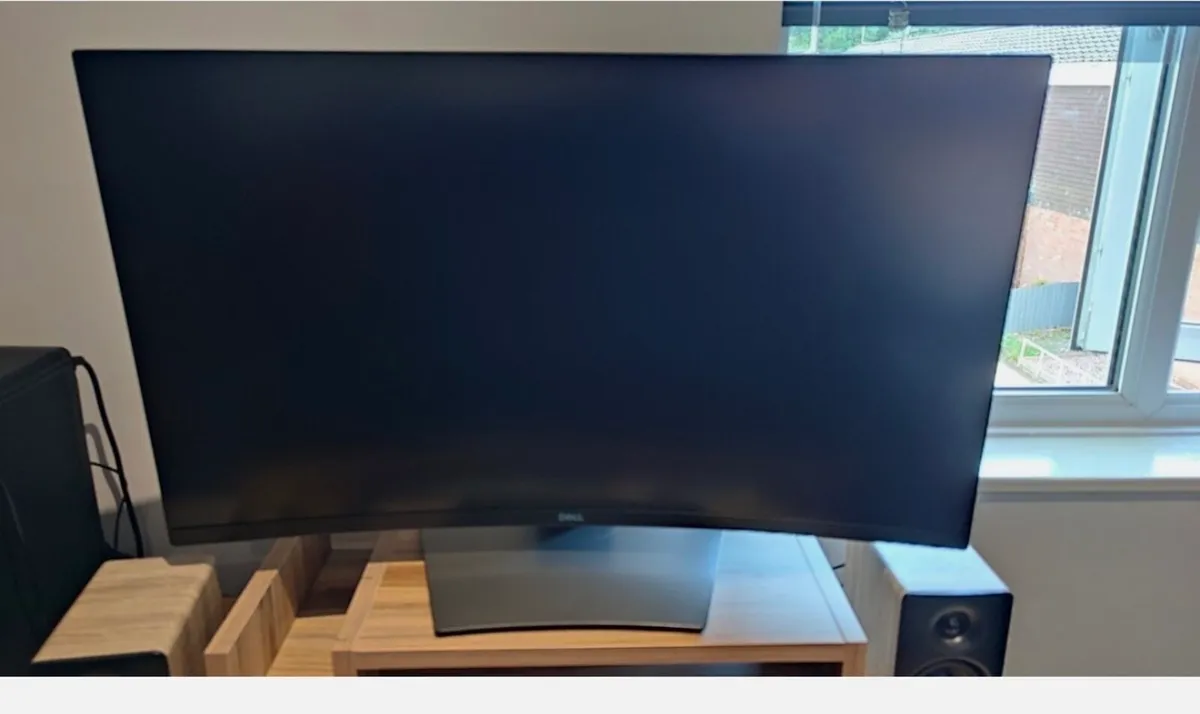 Dell 32 Inch Gaming Monitor (Curved) - Image 2