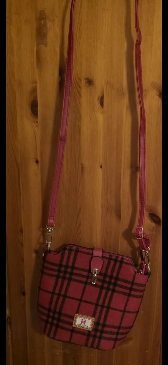 Strathurie of Scotland Red/black Tartan bag - Image 2