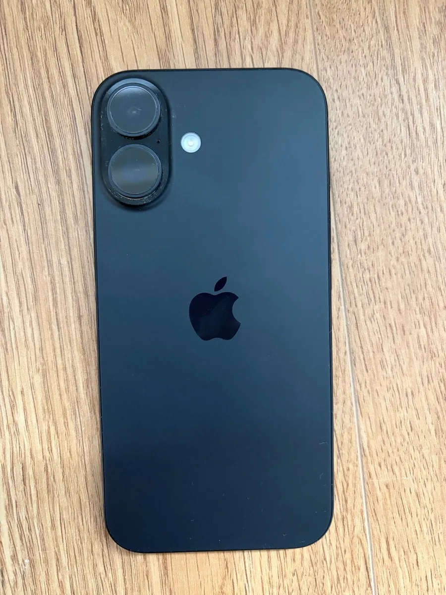iPhone 16 256GB (with Apple case cover) - Image 4