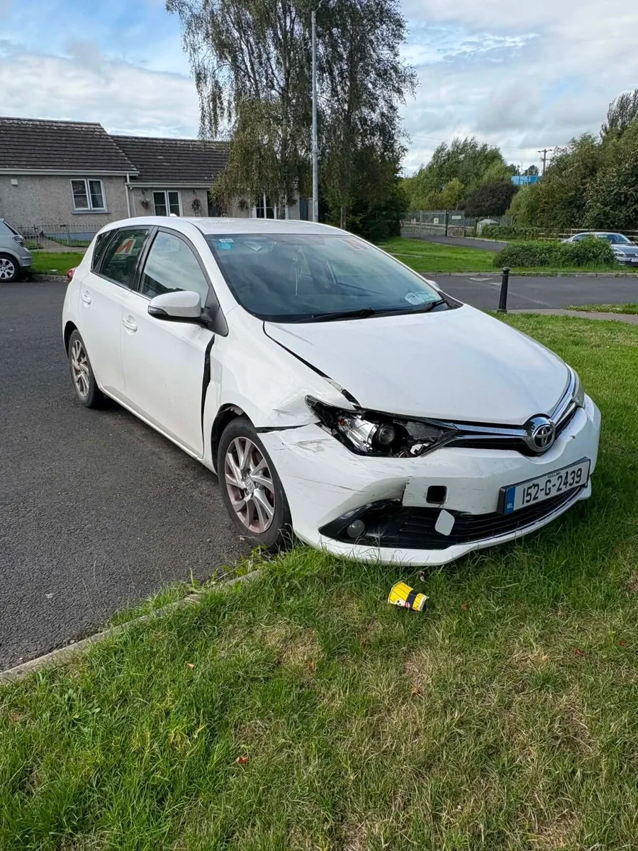 Toyota auris - Image 3