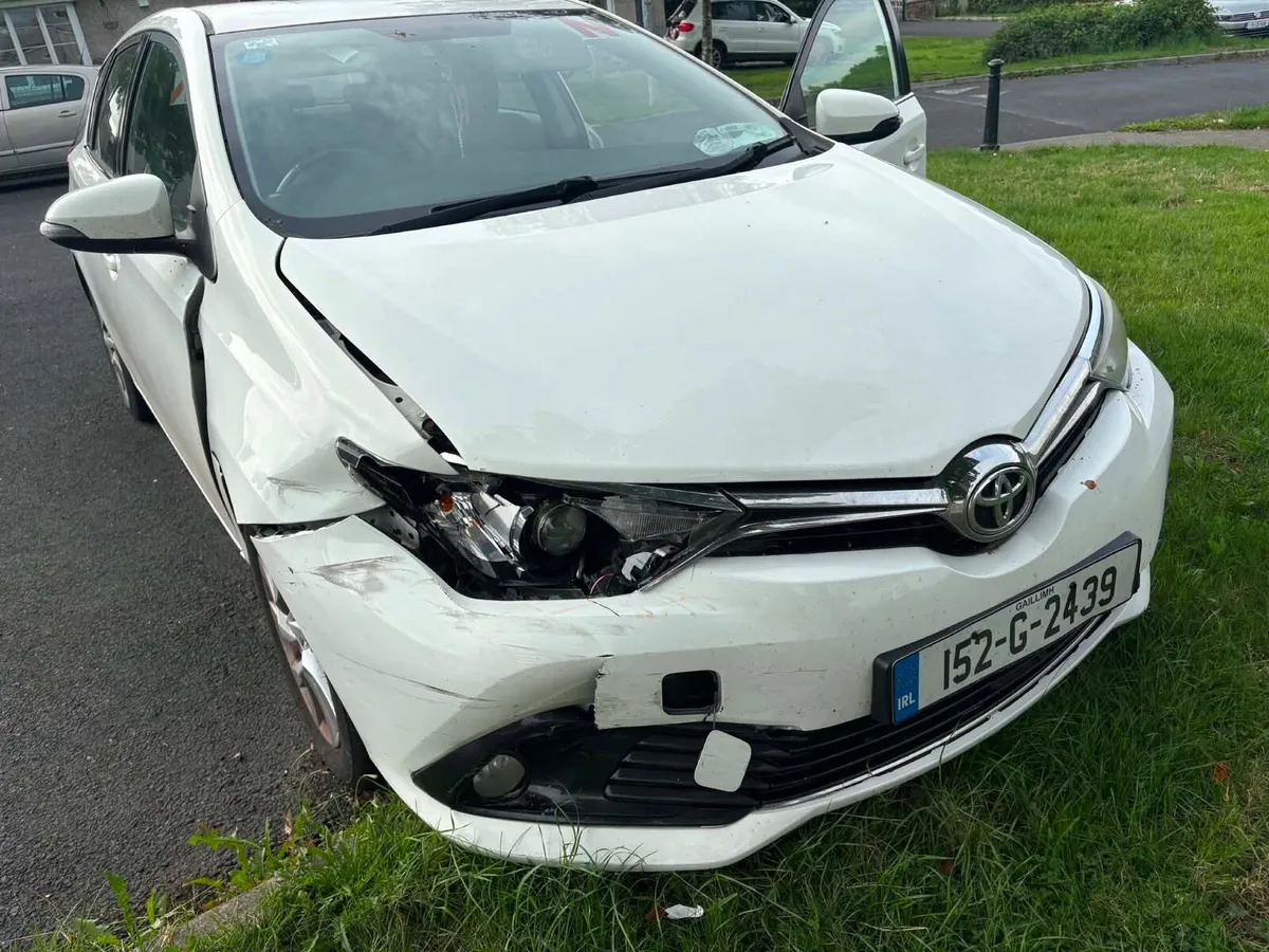 Toyota auris - Image 4