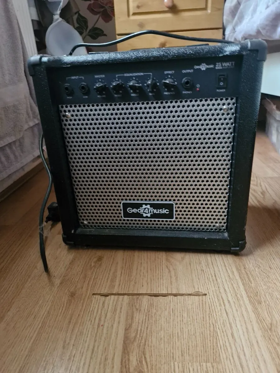 Musical equipment - Image 1