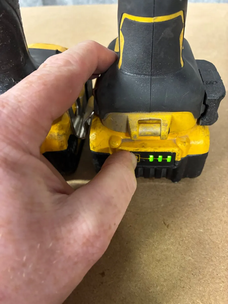 Dewalt 18V Drill & Impact Driver - Image 2