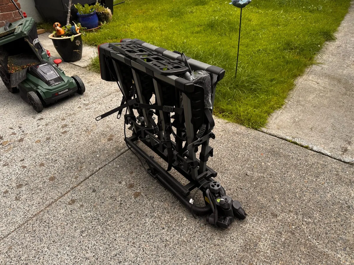 Thule 4 Bike Tow Bar Carrier - Image 3
