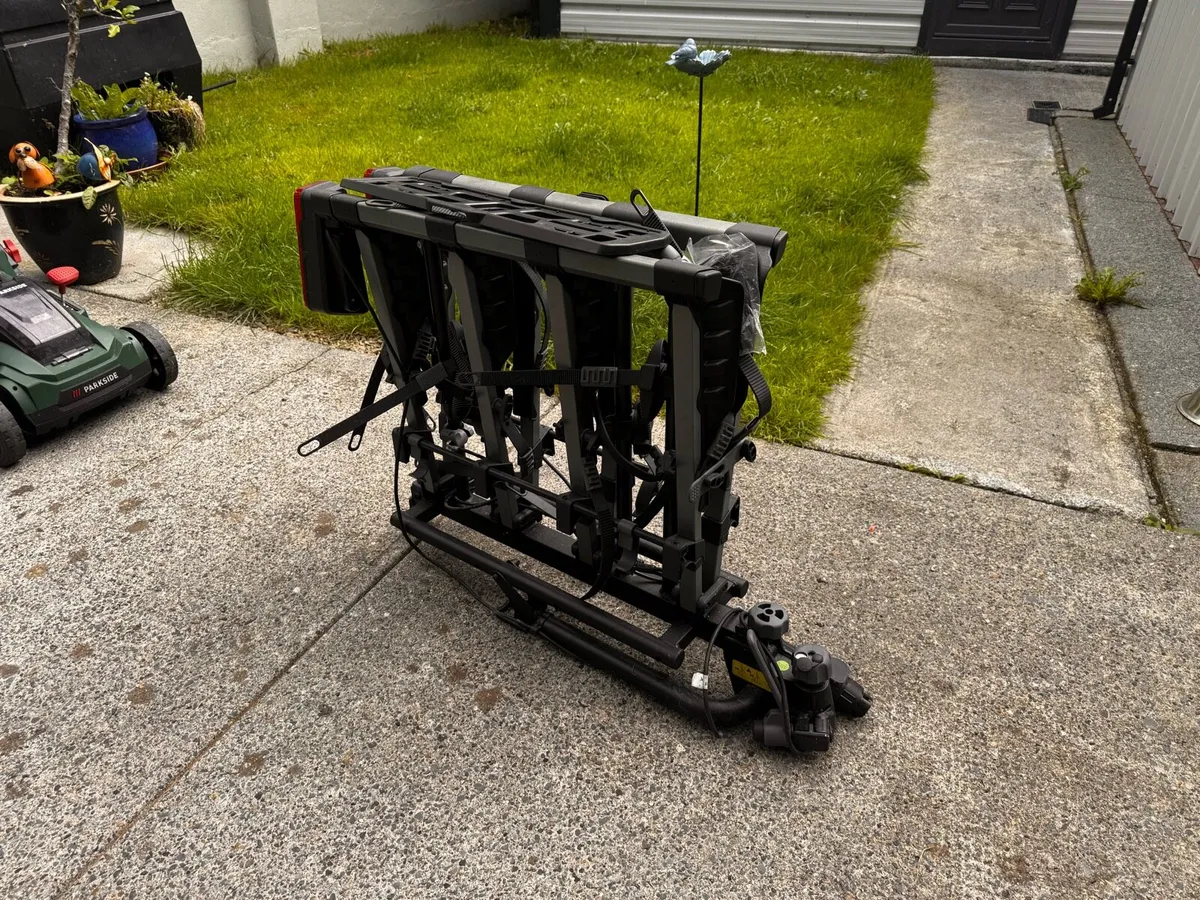 Thule 4 Bike Tow Bar Carrier - Image 4