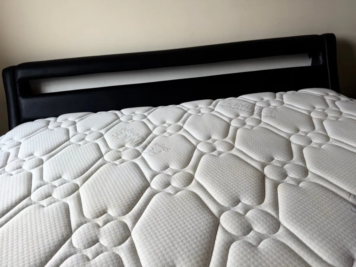 King size mattress - Image 2