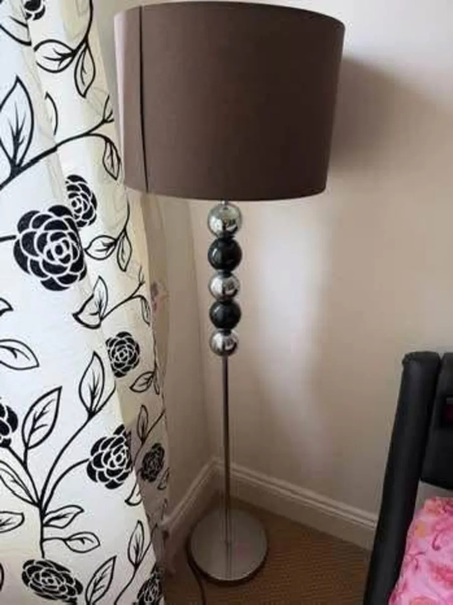 Standing lamp - Image 1