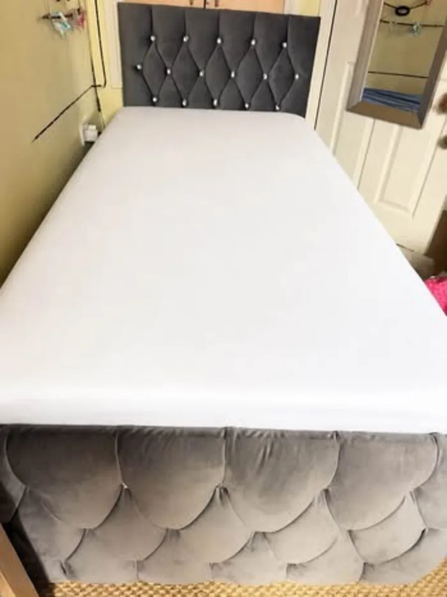 Single bed frame - Image 1