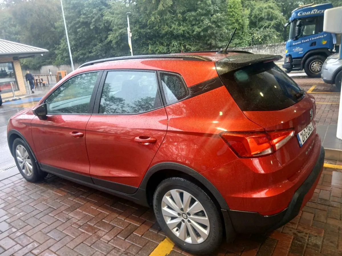 Seat 2021 - Image 2