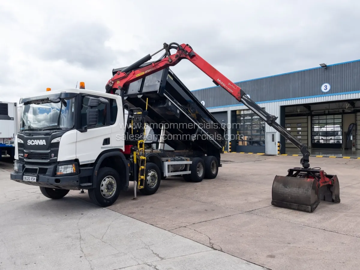 2020 SCANIA P370 XT TIPPPER GRAB - Image 1