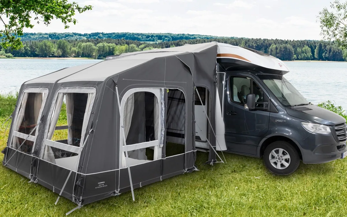 Dometic Rally Air All Weather 330 Awning Bundle - Image 2