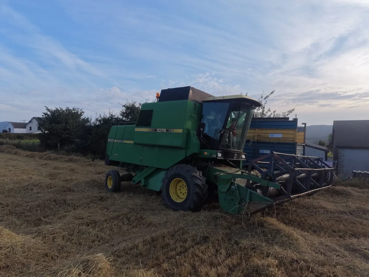 John deere 1075 combine - Image 3