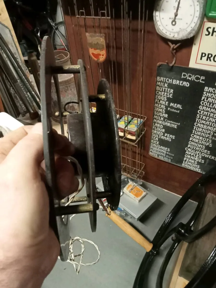 Old clock - Image 3