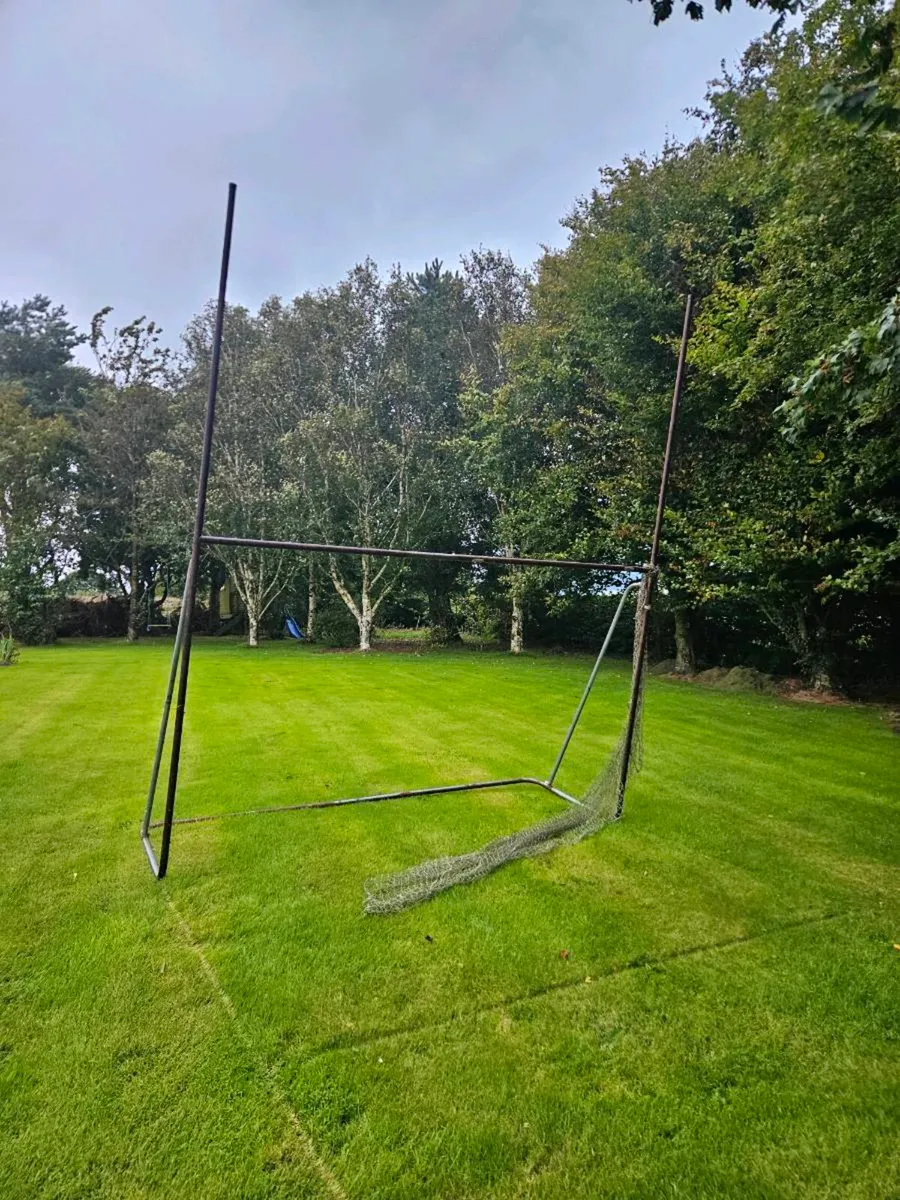 FREE Goalposts