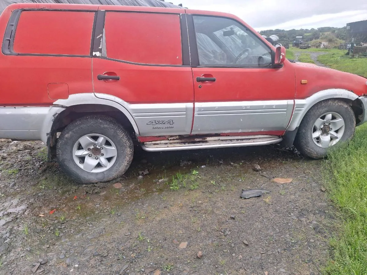 Nissan terrano - Image 3