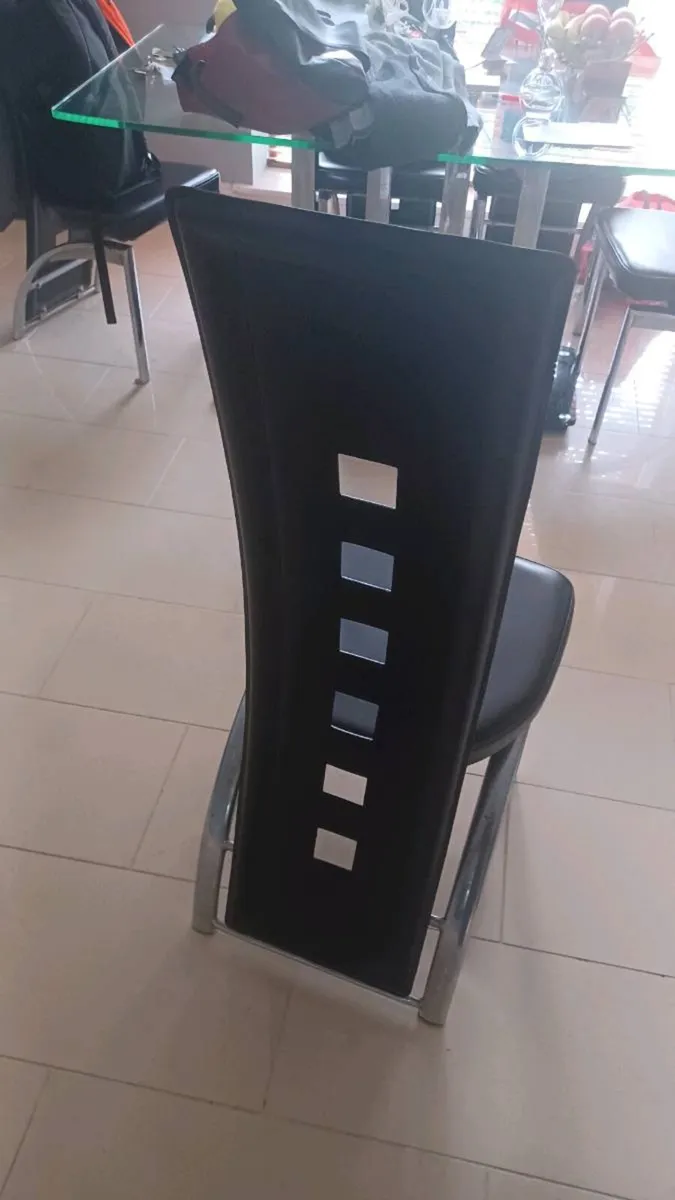 Kicthen chairs - Image 1