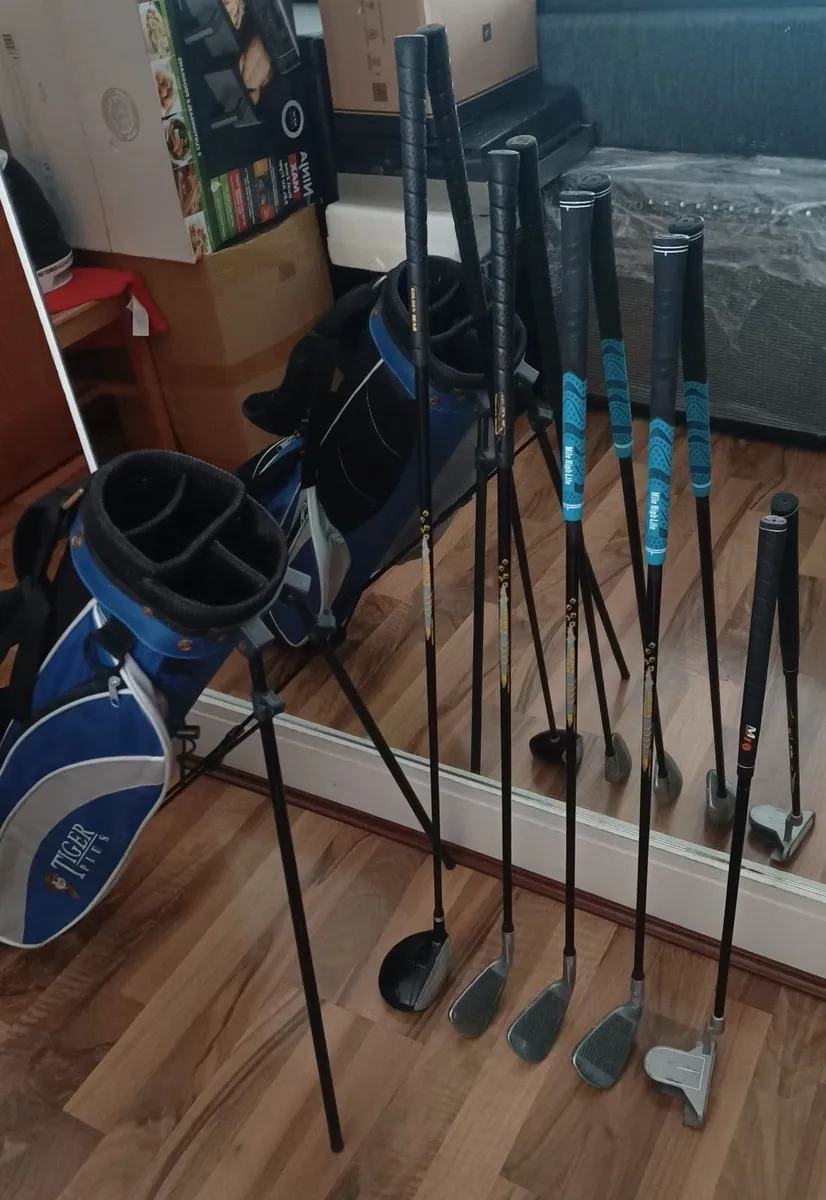 Kids Golf Set - Image 1