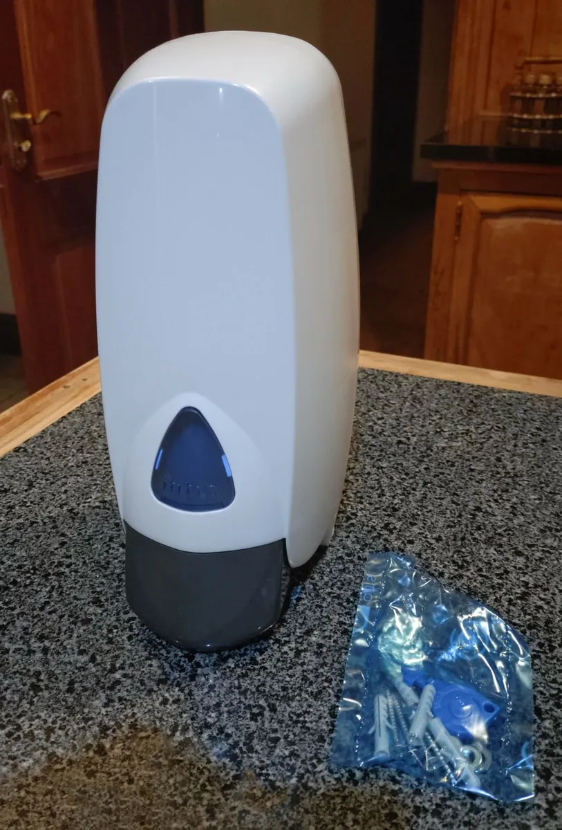 SOAP DISPENSER/HAND SANITISER DISPENSER (NEW). - Image 1
