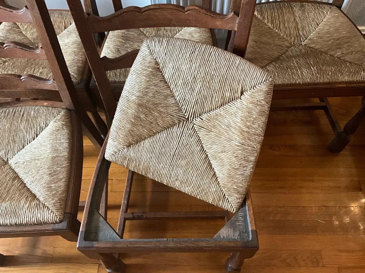 Vintage 6 Oak Ladder Back Chairs with Rush Seats - Image 4