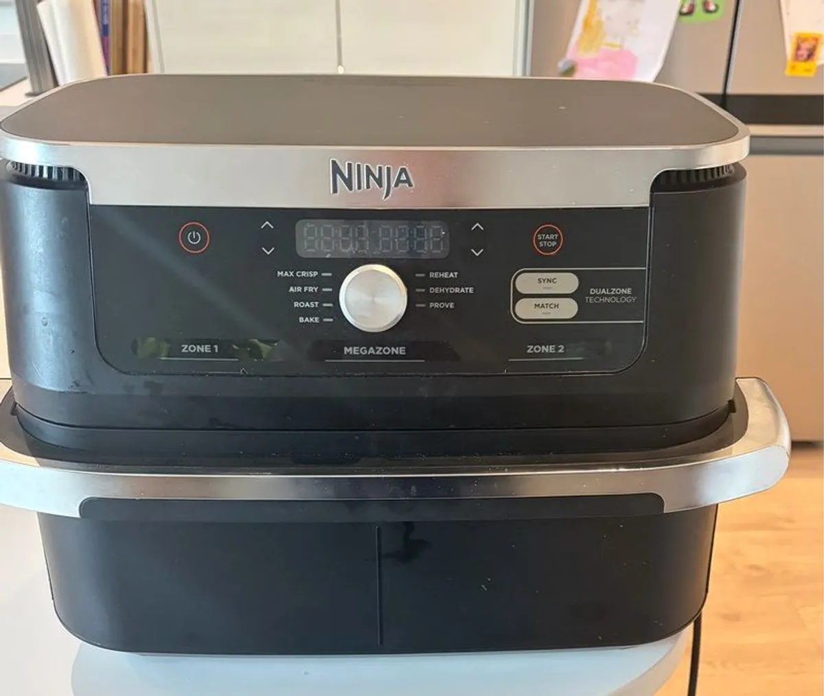 Ninja 10.4L Foodi Dual Zone Air Fryer | AF500UK | Black - Image 3