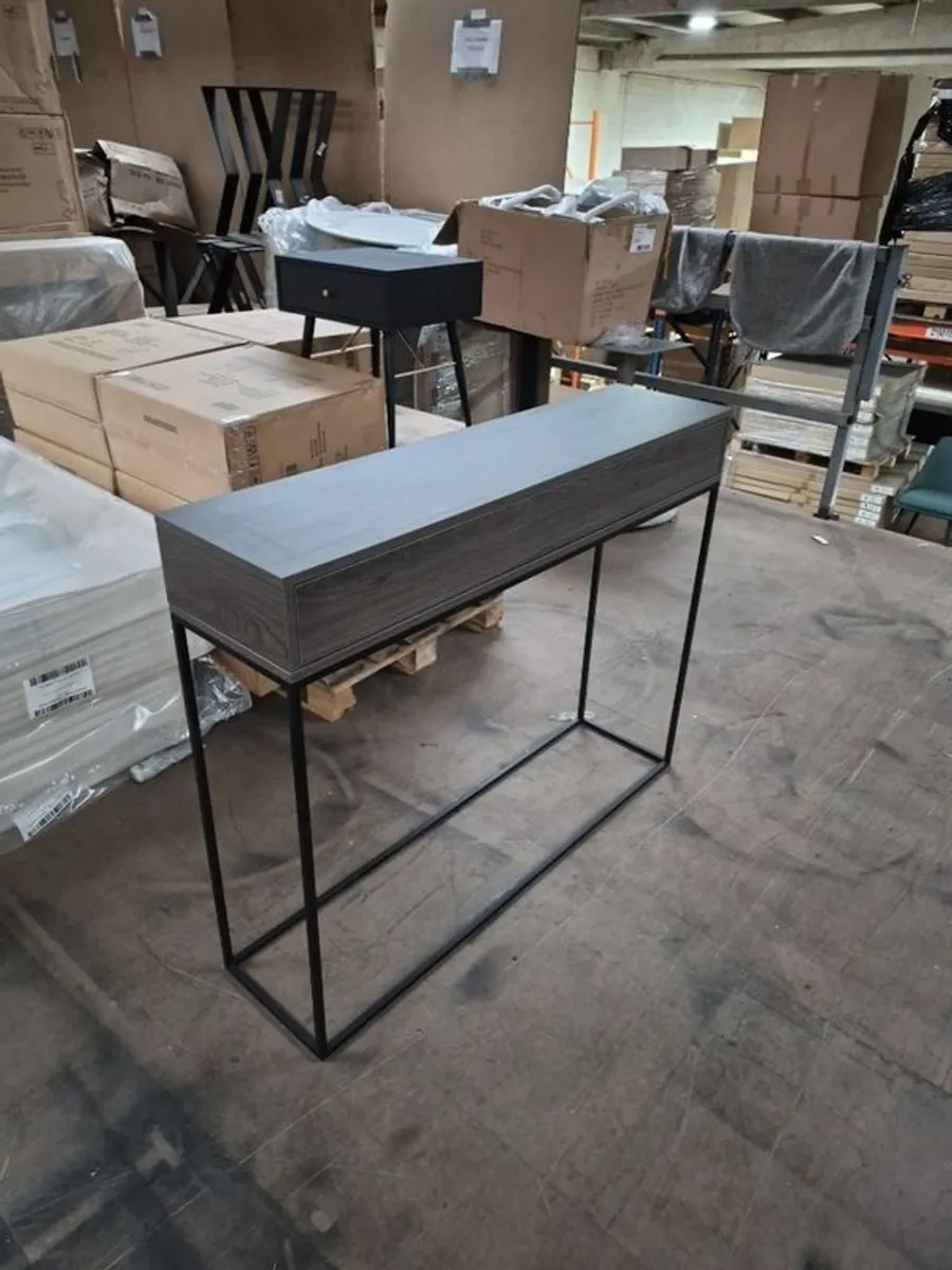 hall table - Image 1