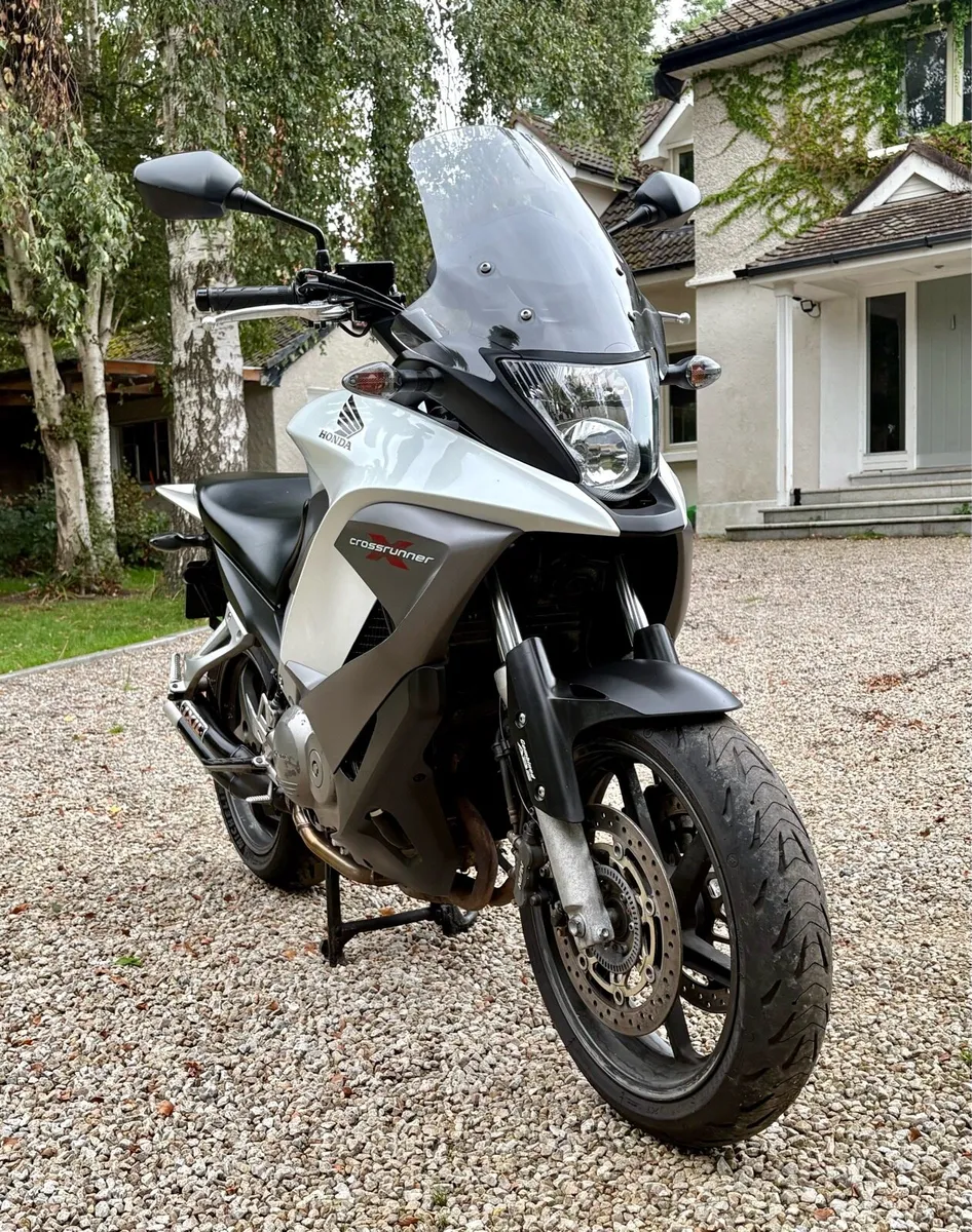 2011 Honda Crossrunner ABS low klm - Image 3