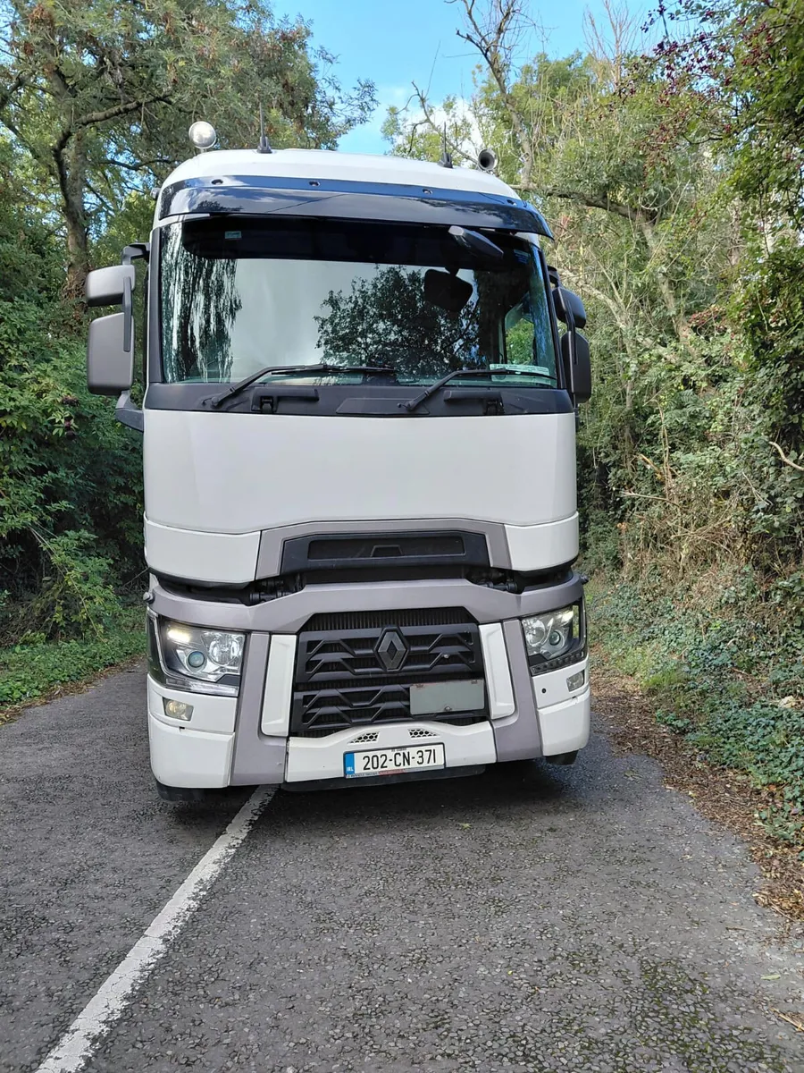 Renault T-High 520 2020 - Image 2