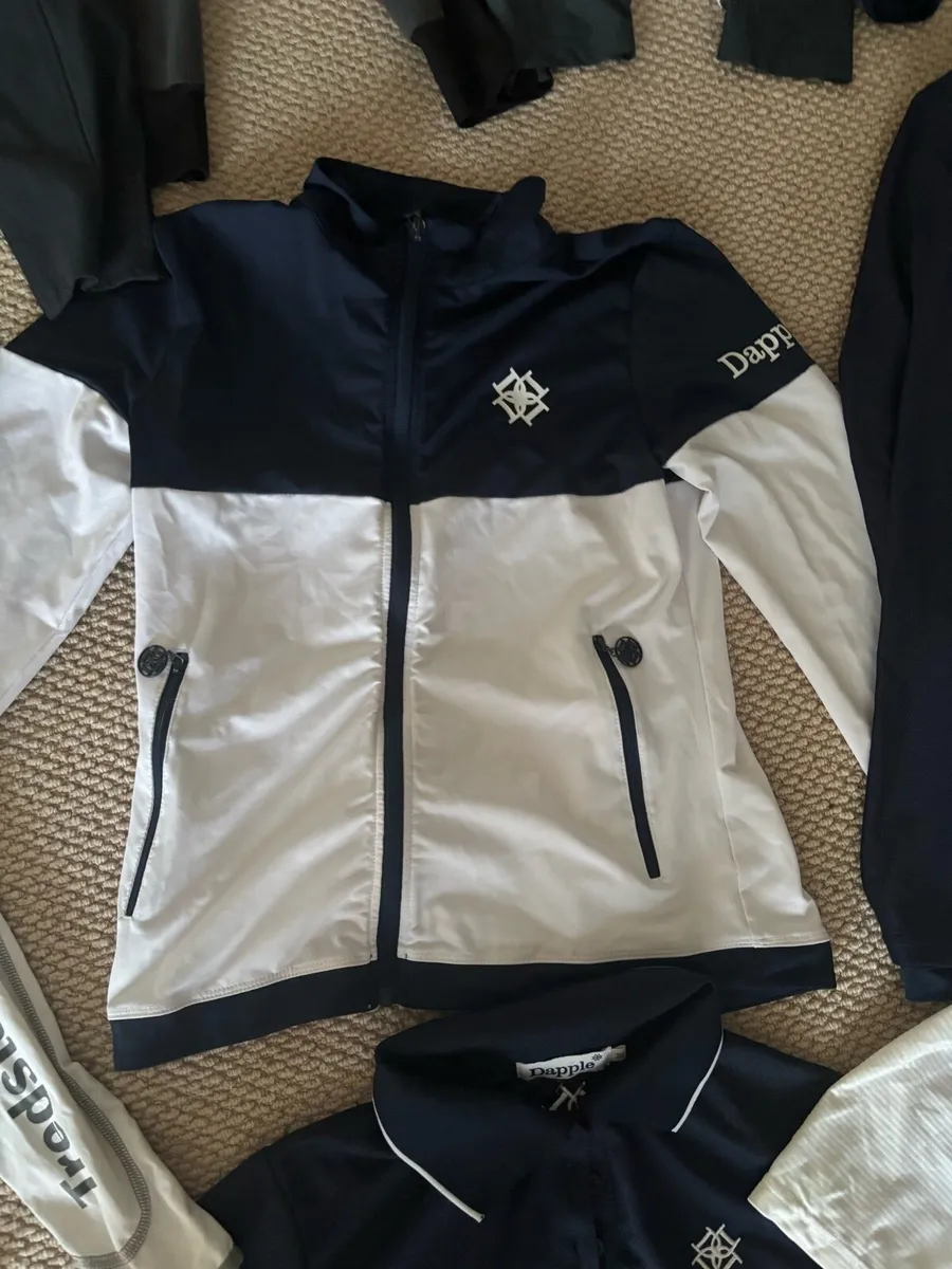 Jodhpurs and riding tops - Image 3