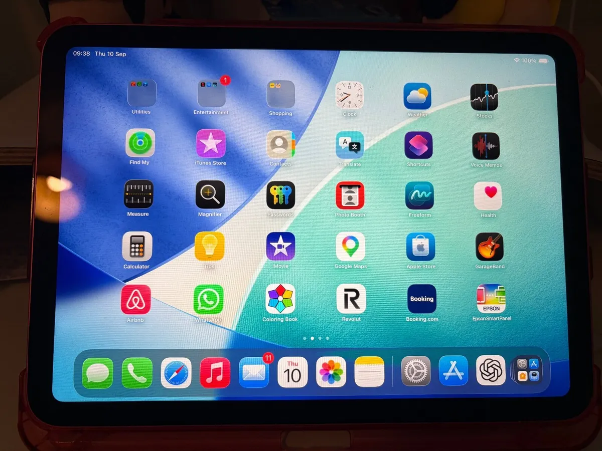 Apple iPad 11-inch (A16, 2025) 128GB Wi‑Fi – Pink - Image 3